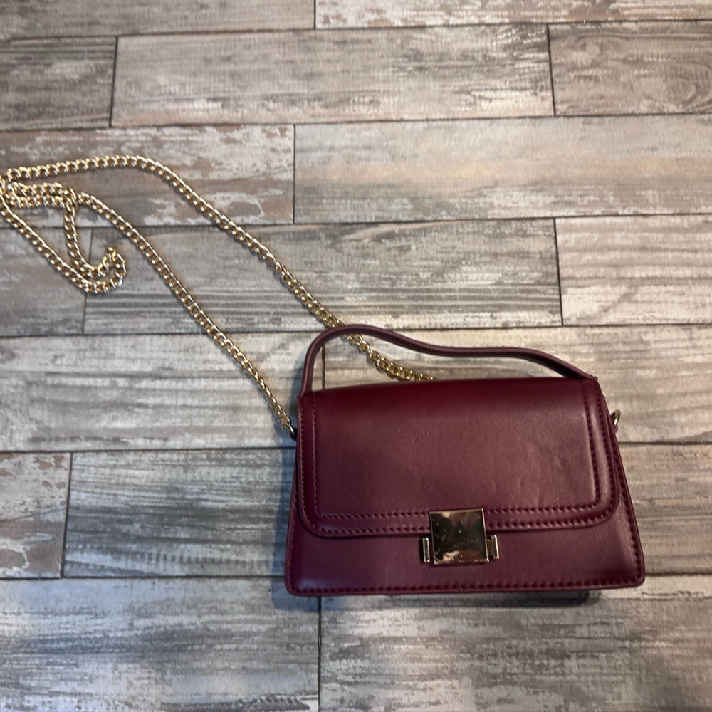 Stradivarius Red and Gold Crossbody Bag with Chain Strap